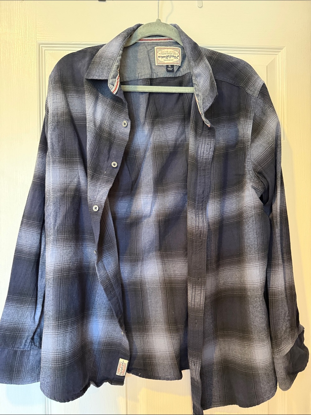 Men's Blue-Gray Plaid Button-Down Shirt - Lightweight Casual